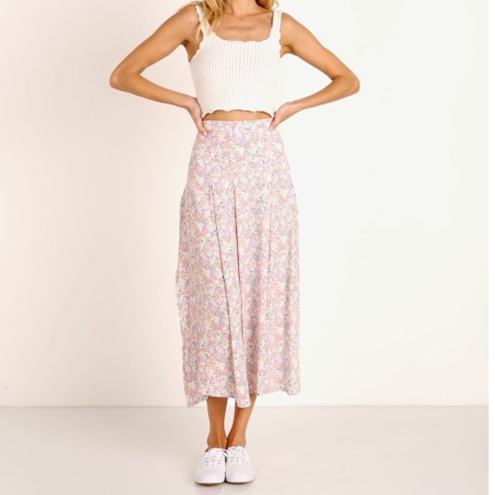 Faithfull the Brand Cuesta midi pleated skirt in Vionette floral